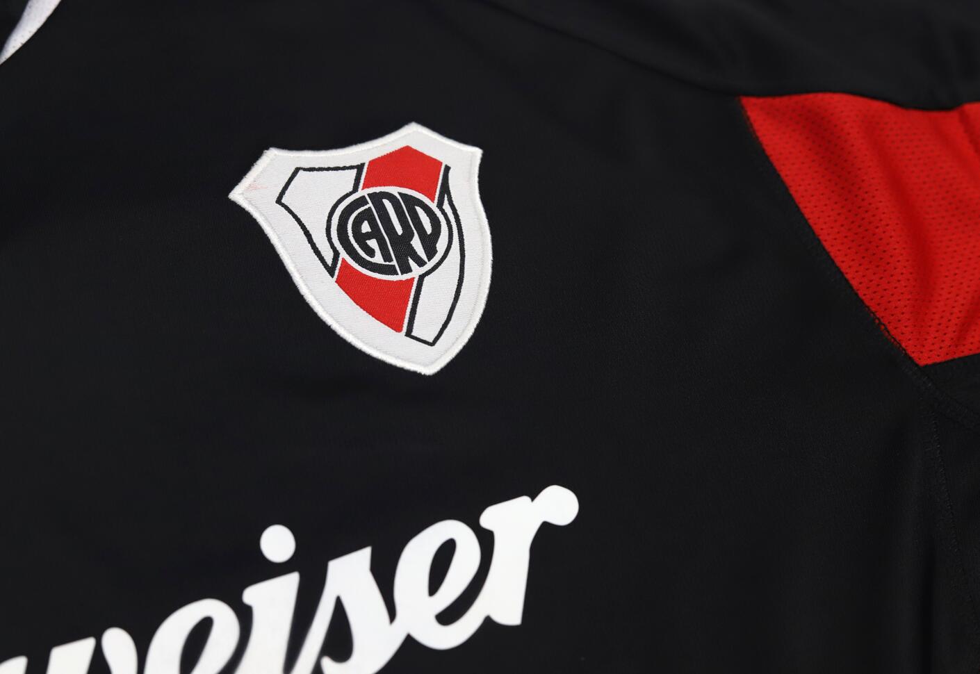 Camisa River Plate Away 04/05 - Versão Retrô N° 11