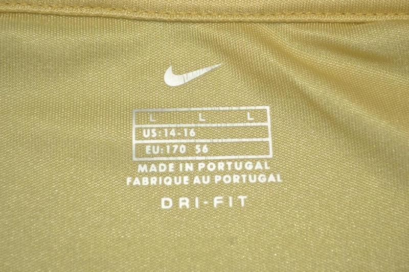 Camisa Barcelona Away 01/02 - Versão Retrô "Kluivert" Nº 9