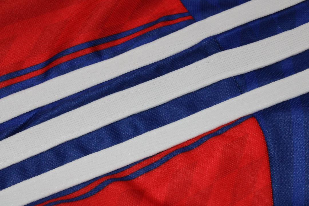 Camisa Bayern de Munique Home 95/97 - Versão Retrô "Klinsmann" N° 18