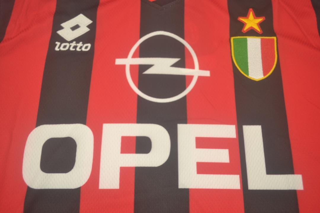 Camisa Retrô Milan Home 96/97 "Savicevic" N°.10