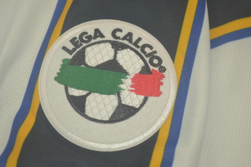 Camisa Retrô Parma Away  02/03 "Adriano" N°.9
