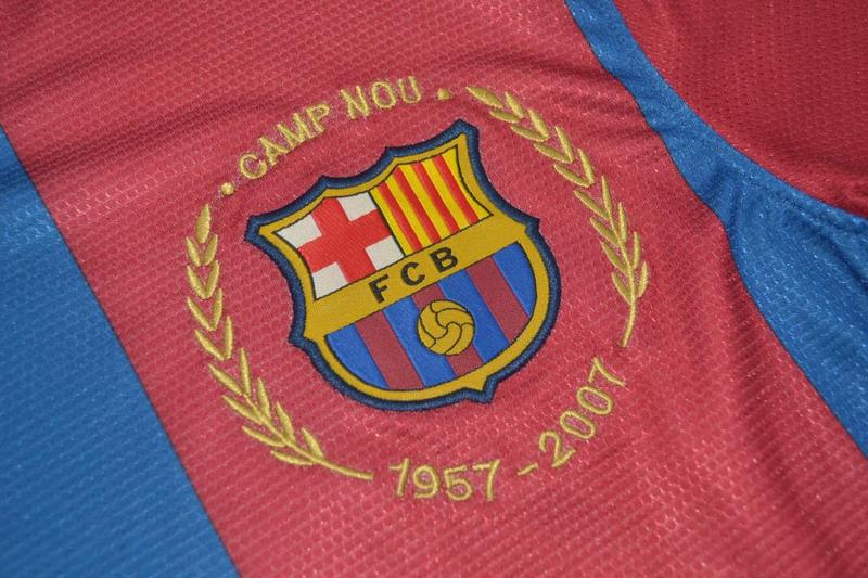 Camisa Barcelona Home 07/08 - Versão Retrô "Ronaldinho" Nº 10
