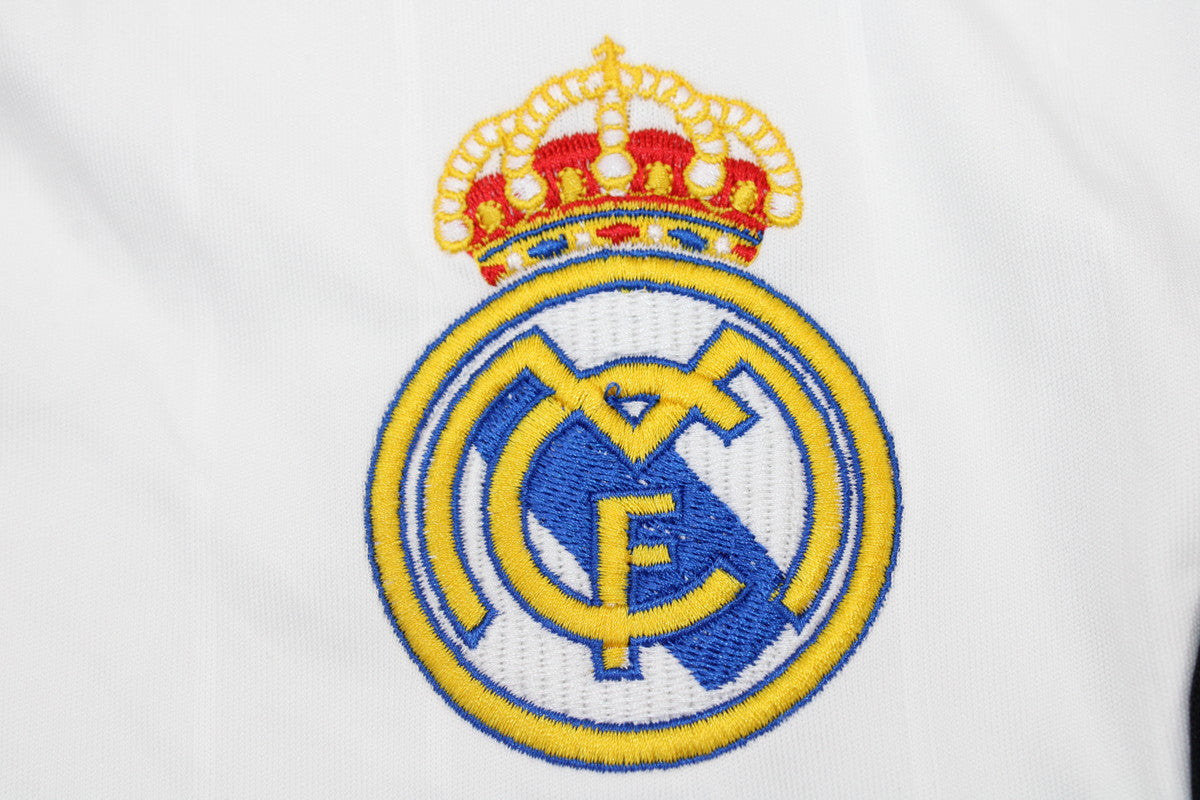 Camisa Real Madrid Home 06/07 - Versão Retrô