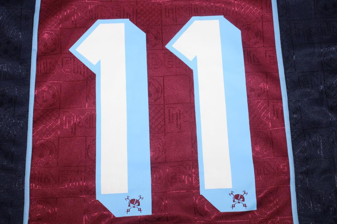 Camisa Iron Maiden 2011 - Versão Retrô Nº 7