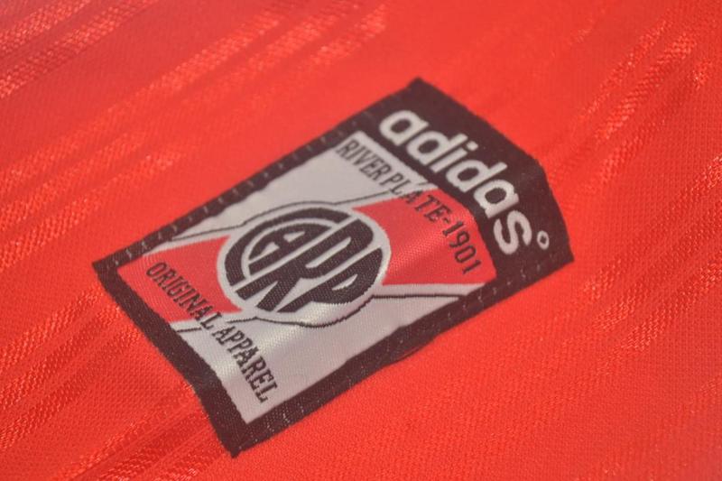 Camisa River Plate Away 95/96 - Versão Retrô N° 9
