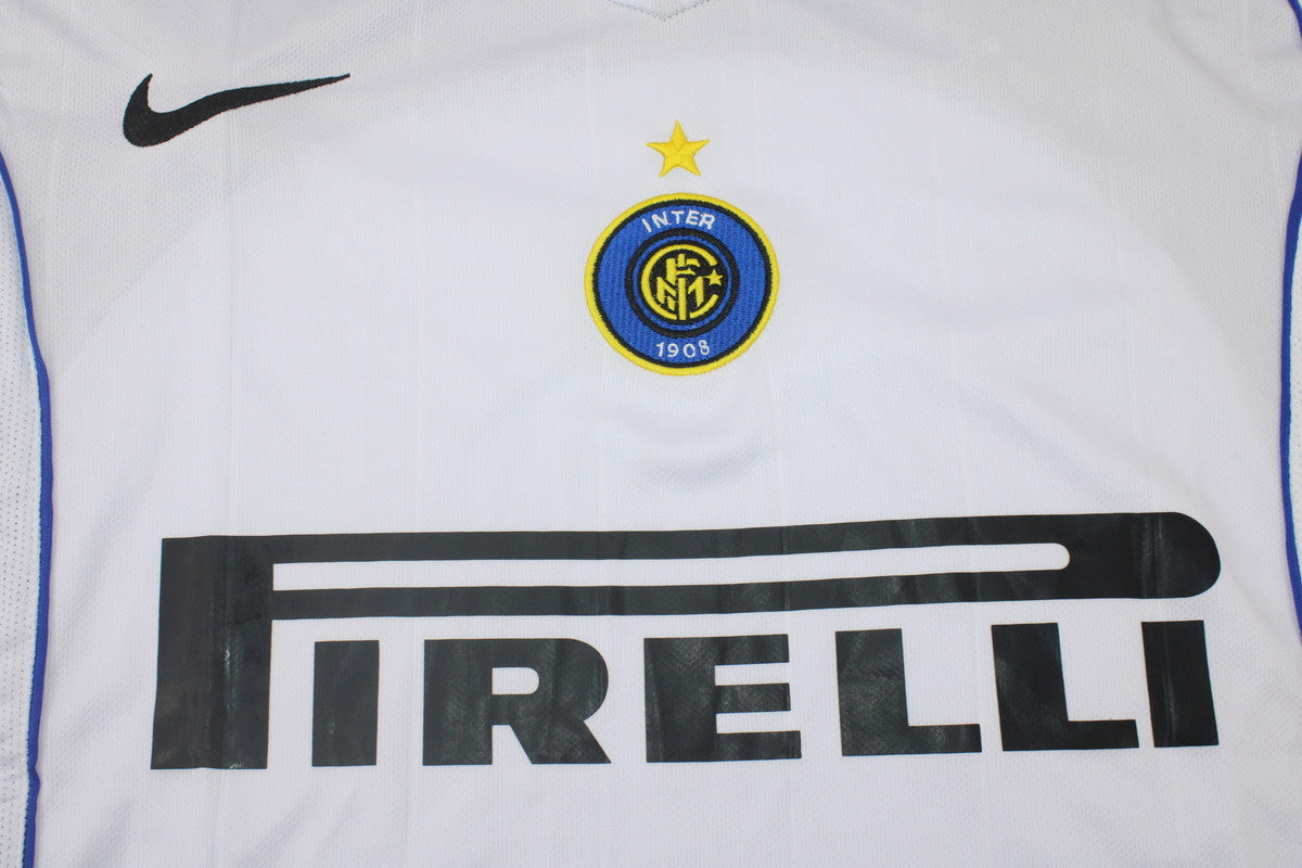 Camisa Retrô Inter de Milão Away UCL Versão 04/05 "Recoba" N°.20