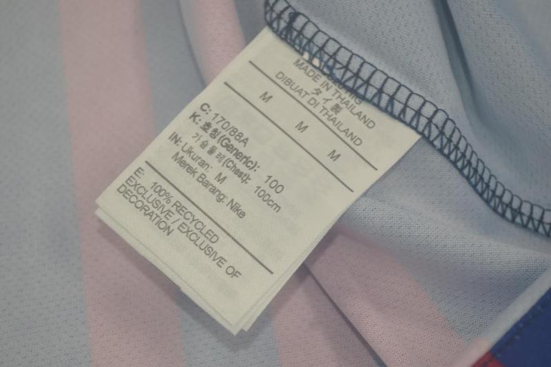 Camisa Barcelona Home 18/19 - Versão Retrô "A.Iniesta" Nº 8