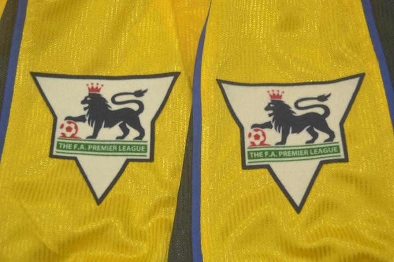 Camisa Arsenal Away 00/01 - Versão Retrô "Bergkamp" Nº 10