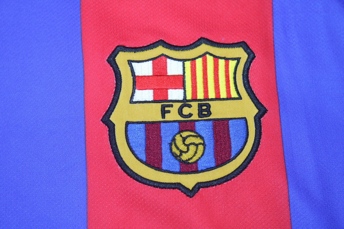 Camisa Barcelona Home 04/05 - Versão Retrô