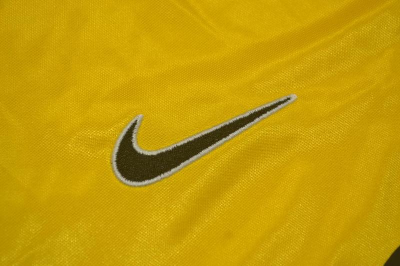 Camisa Borussia Dortmund Home 98/00 - Versão Retrô "Chapuisat" N° 9