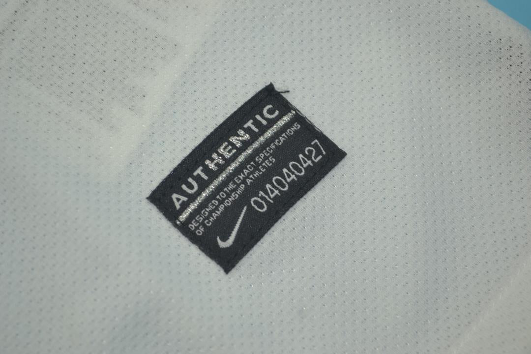 Camisa Manchester United Away 10/11 - Versão Retrô